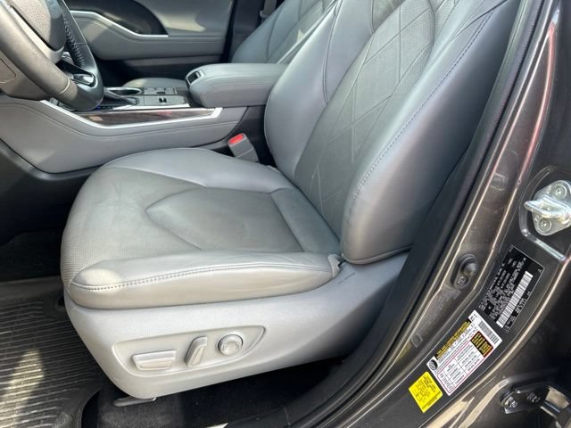 Used 2023 Toyota Highlander Platinum AWD/4WD image 14