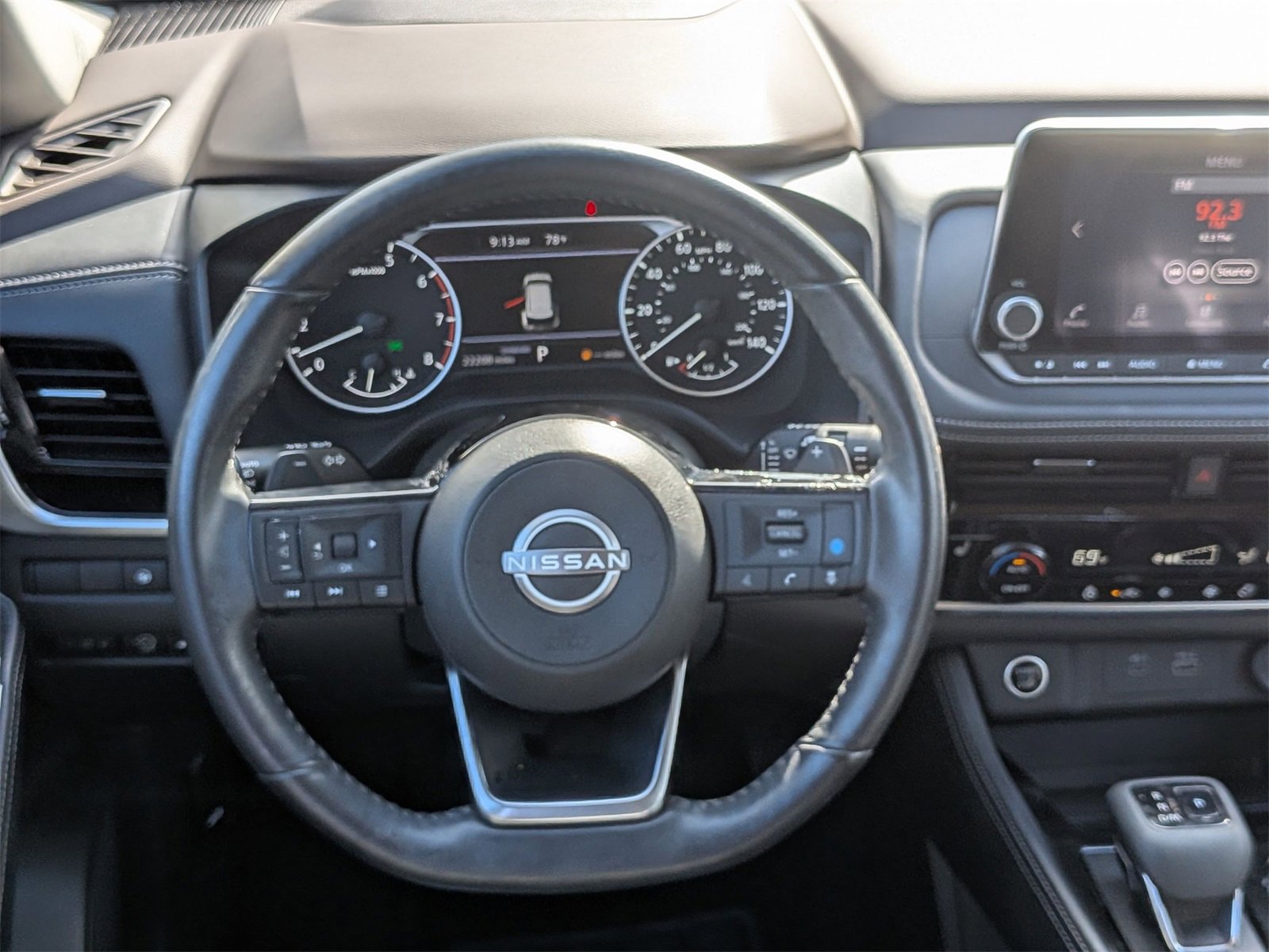 Used 2023 Nissan Rogue SL image 31