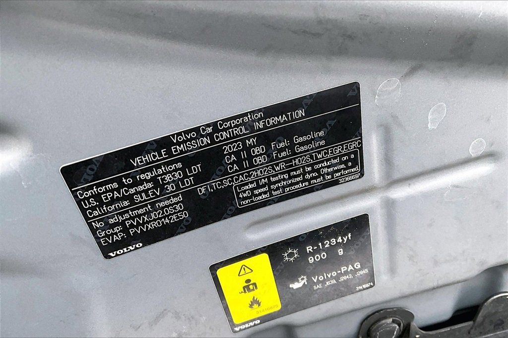 Used 2023 Volvo XC90 B6 Plus w/ Protection Package Premier image 32