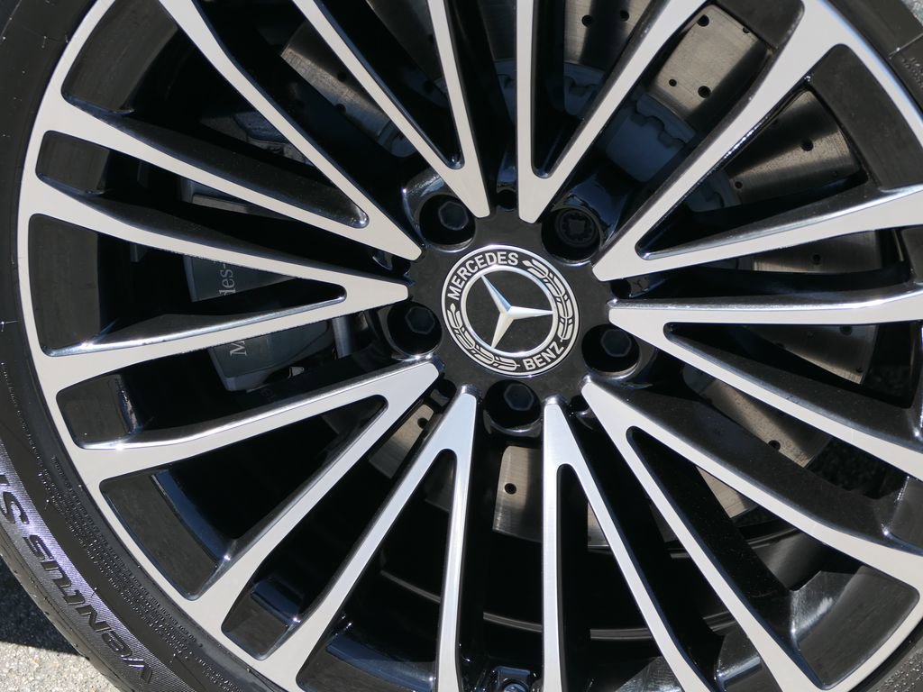 Used 2024 Mercedes-Benz S 580 4MATIC Sedan image 12