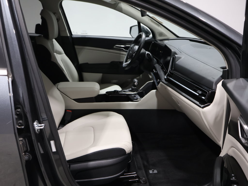 Used 2024 Kia Sportage EX AWD/4WD image 22