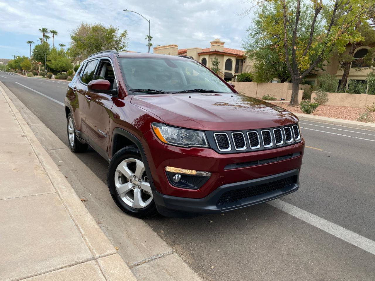 Used 2021 Jeep Compass Latitude FWD image 2