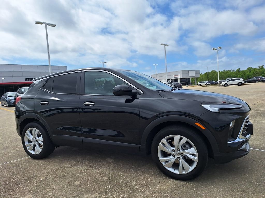 Used 2025 Buick Encore GX Preferred image 3