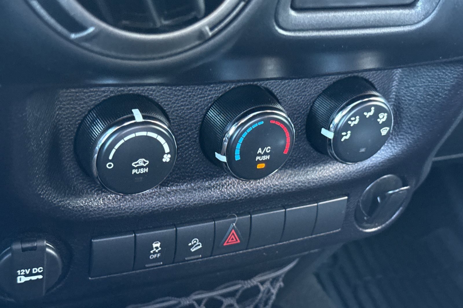 Used 2016 Jeep Wrangler Sport image 17