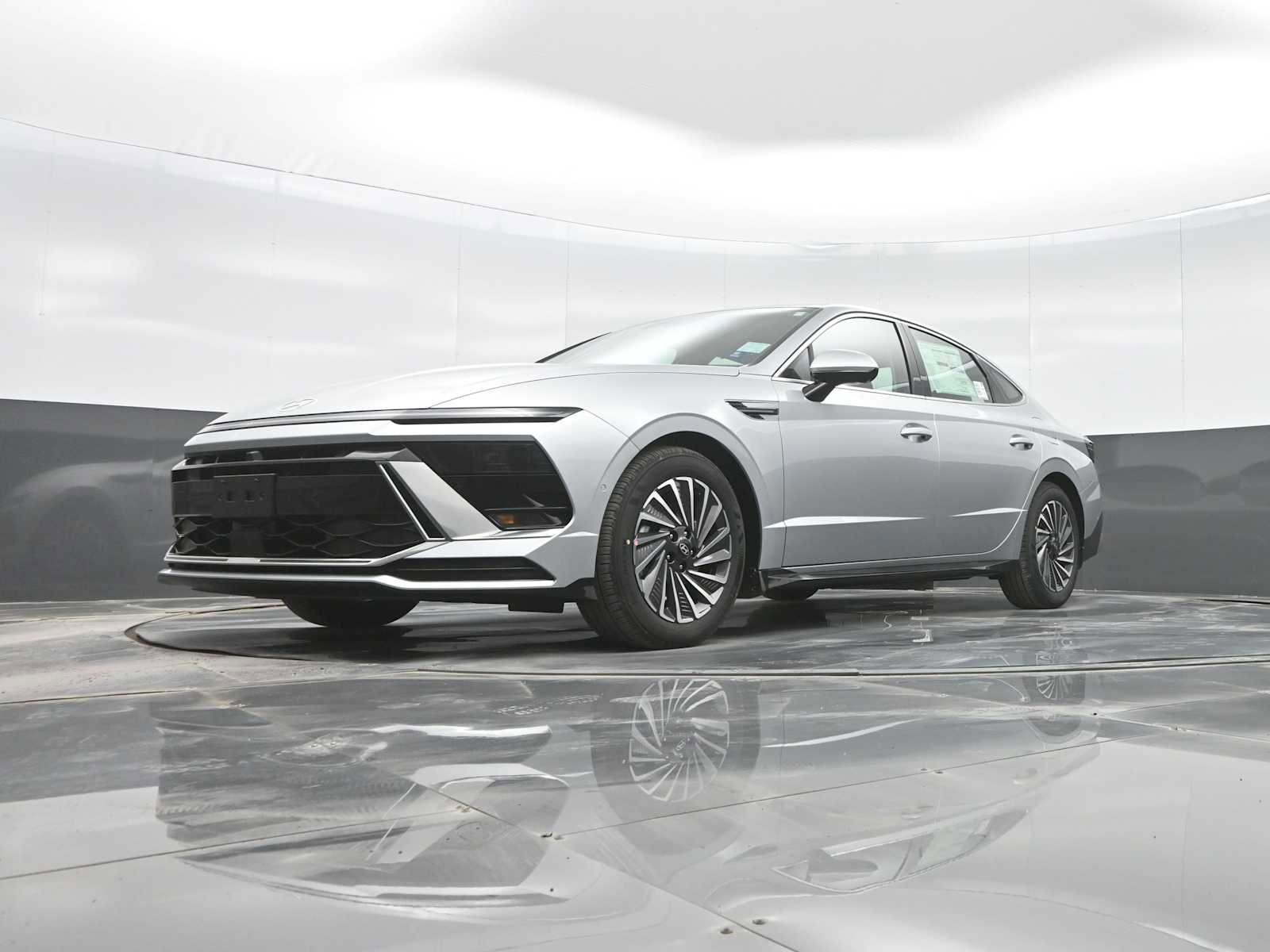 New 2026 Hyundai Sonata Limited image 30