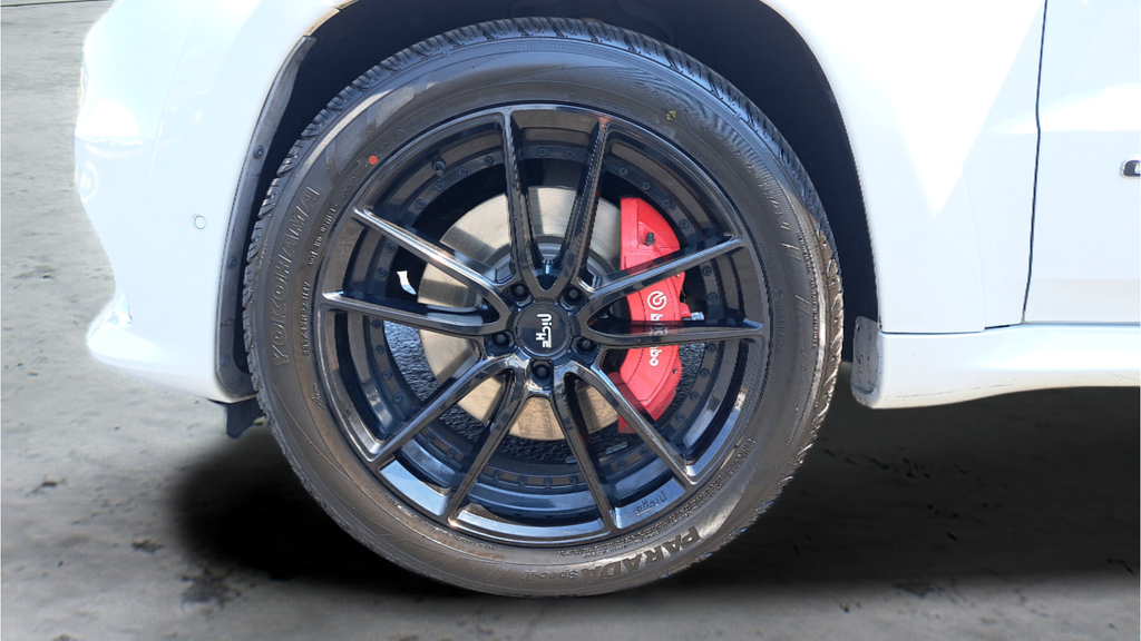 Used 2017 Jeep Grand Cherokee SRT AWD/4WD image 27
