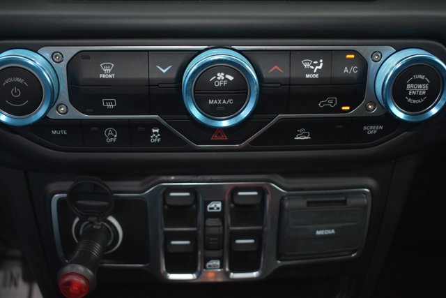 Used 2023 Jeep Wrangler Sport S image 24