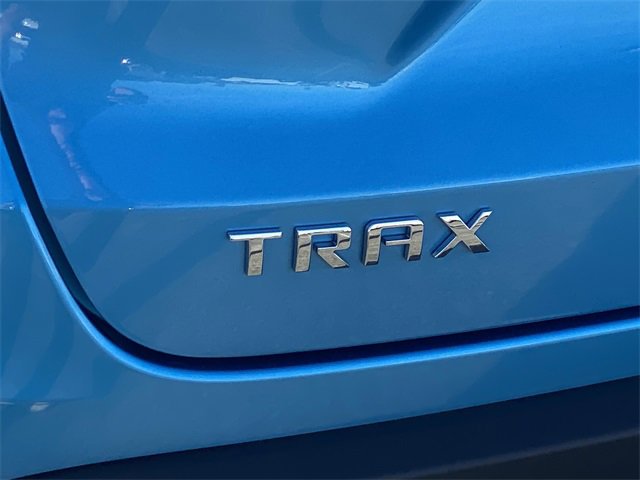 Certified 2025 Chevrolet Trax LT w/ LT Convenience Package image 9