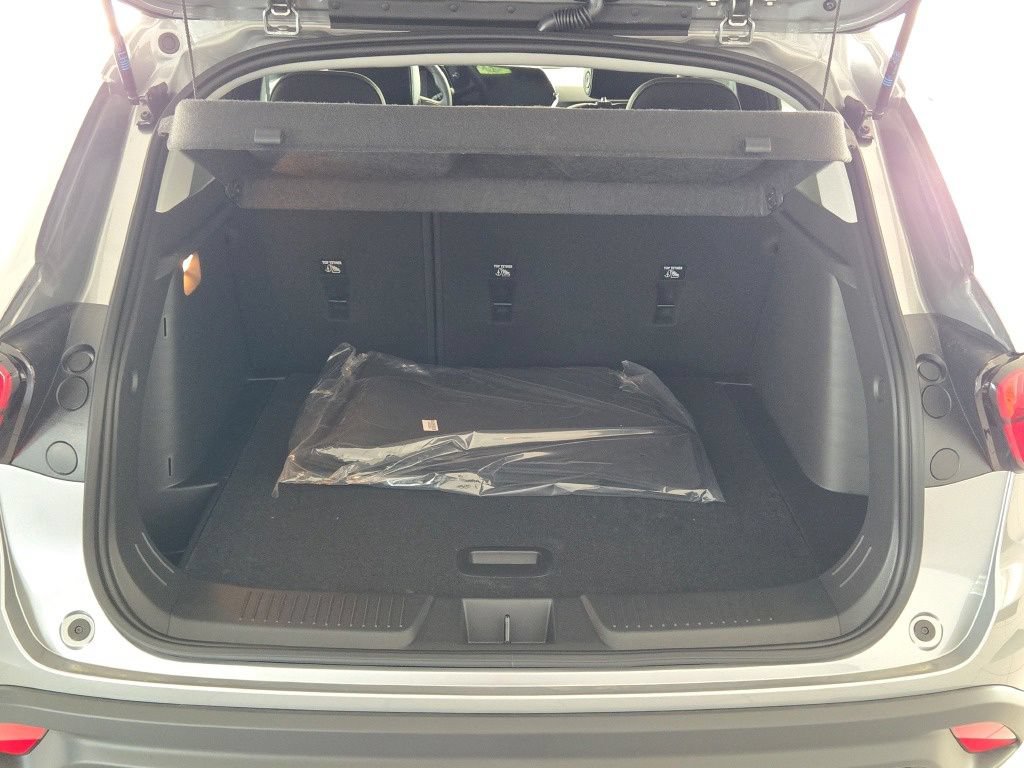 New 2026 Chevrolet Trax LT FWD image 11