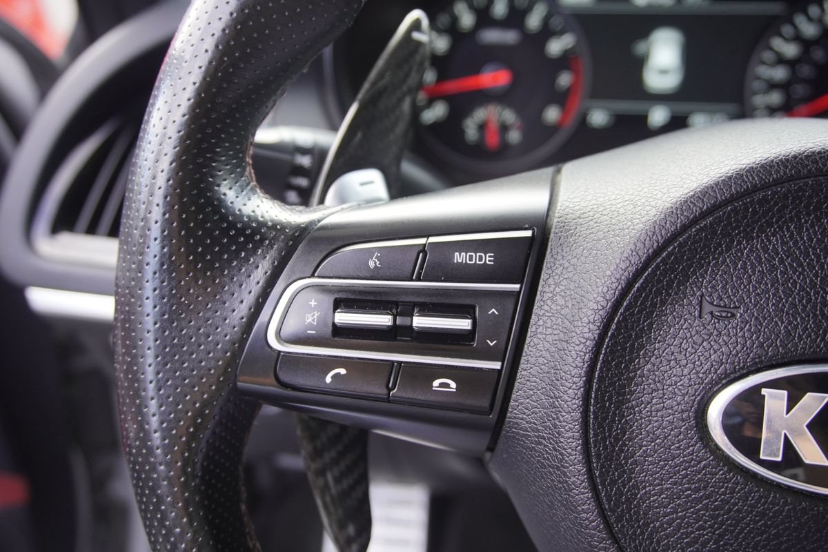 Used 2020 Kia Stinger GT2 AWD/4WD image 15