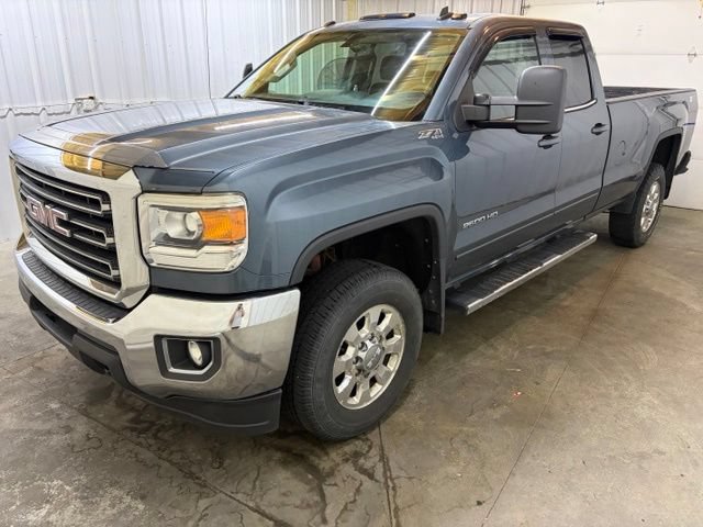 Used 2015 GMC Sierra 2500 SLE w/ SLE Preferred Package AWD/4WD image 3
