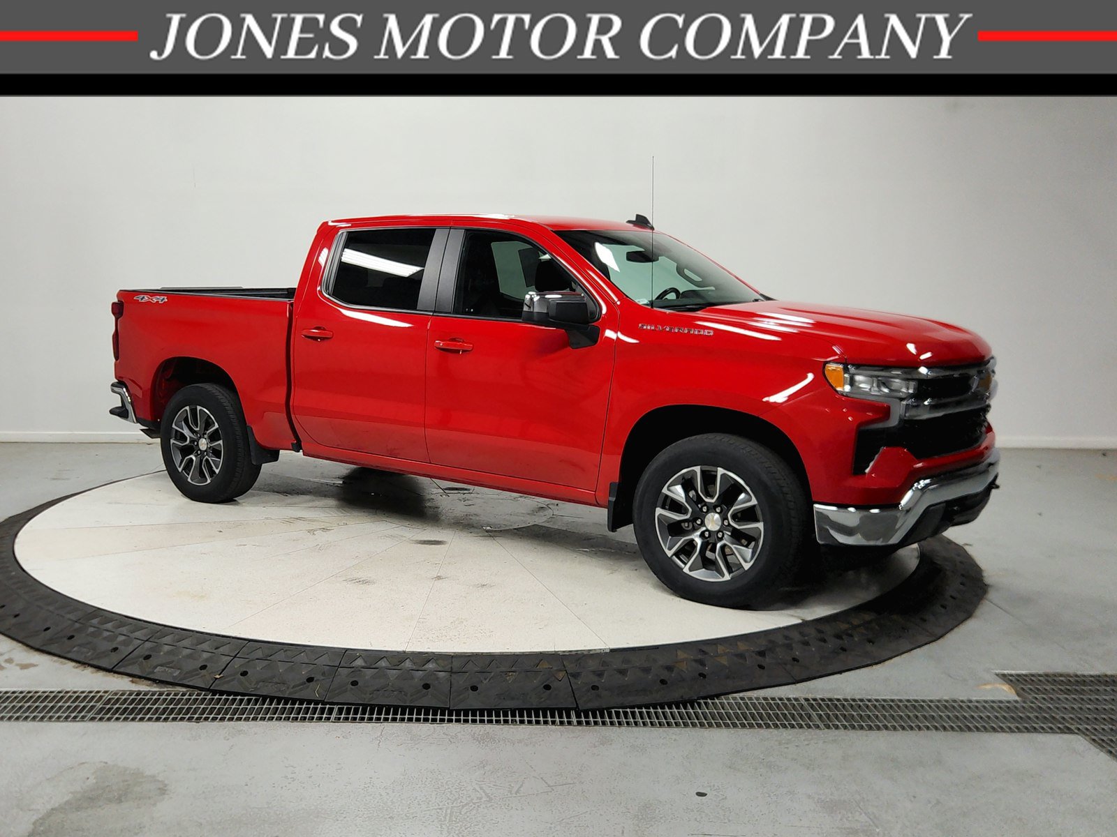 Used 2024 Chevrolet Silverado 1500 LT