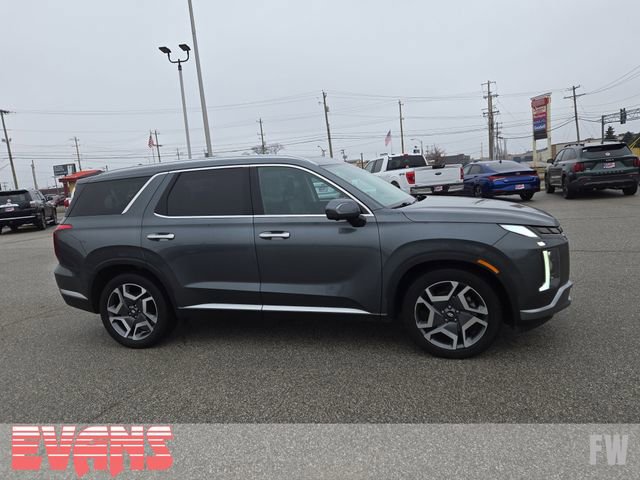 Used 2024 Hyundai Palisade SEL image 2