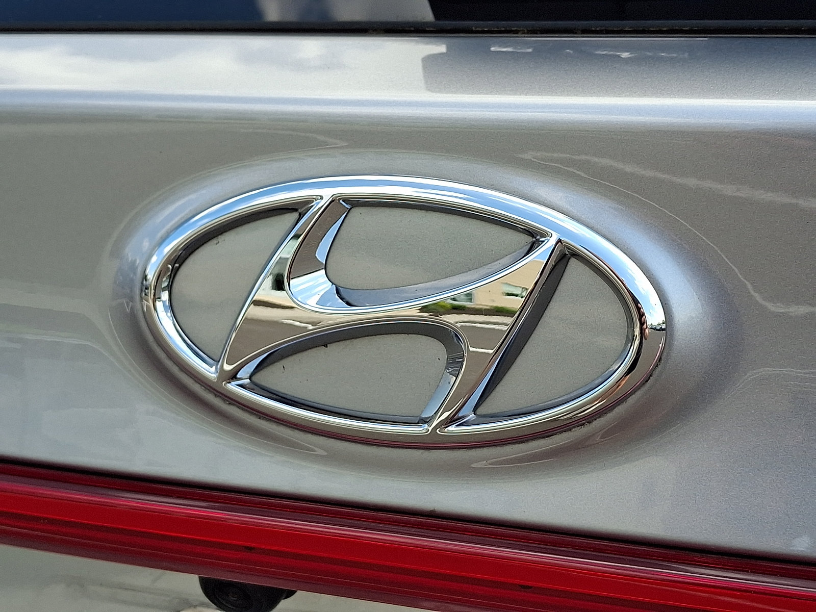 Certified 2023 Hyundai Santa Fe SEL w/ Premium Package AWD/4WD image 28
