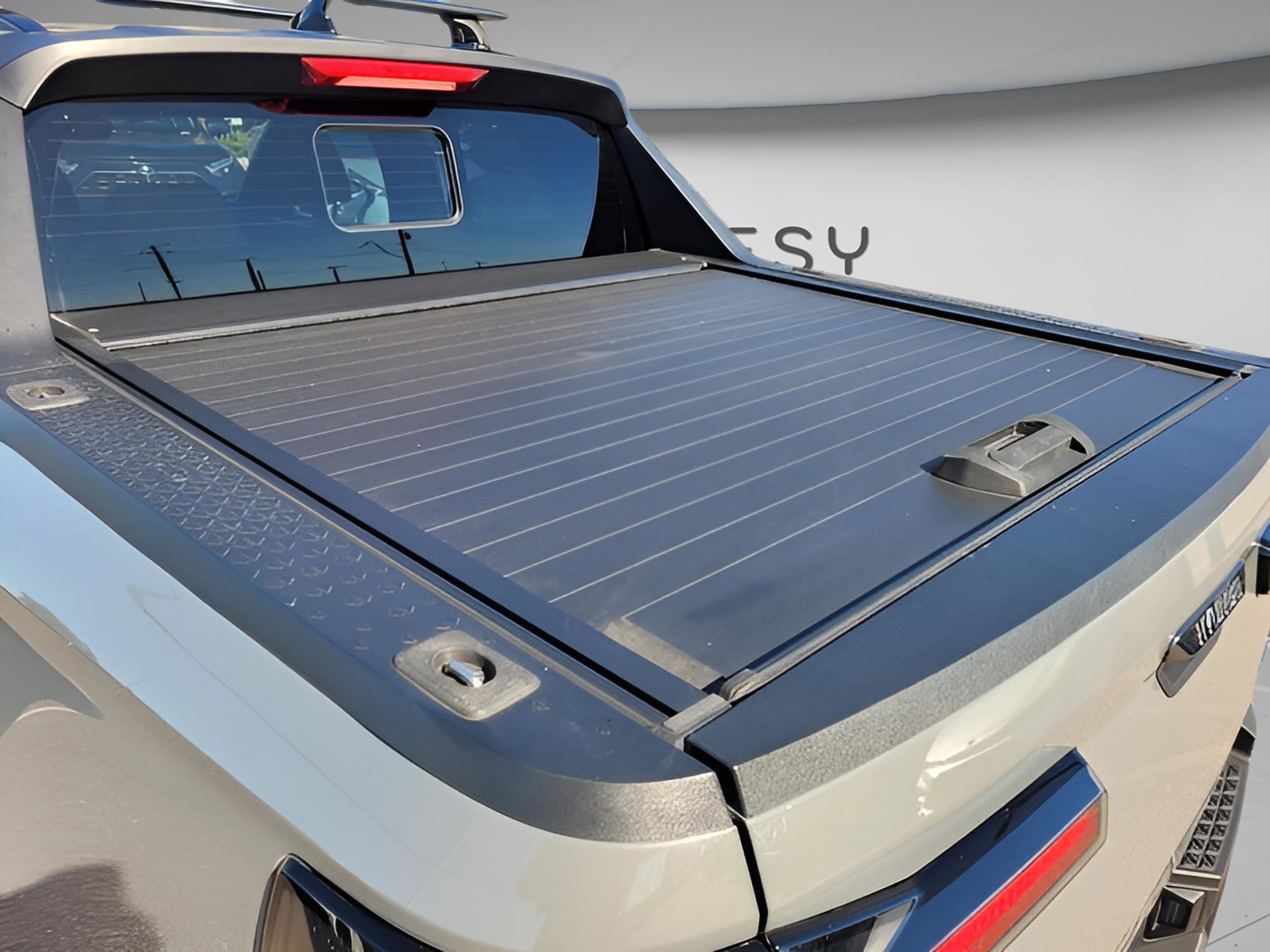 Used 2023 Hyundai Santa Cruz Night w/ Cargo Package image 9