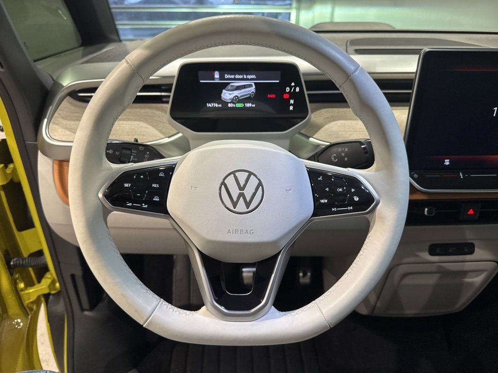 Used 2025 Volkswagen ID. Buzz 1st Edition image 28