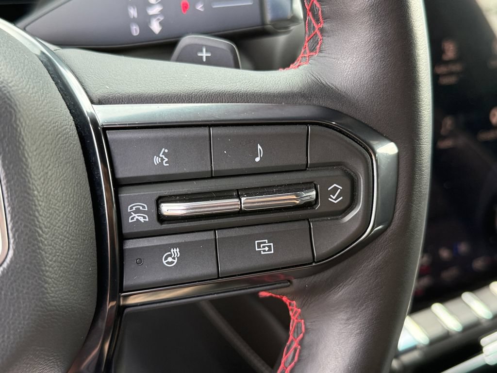 Used 2026 GMC Yukon AT4 Ultimate AWD/4WD image 18