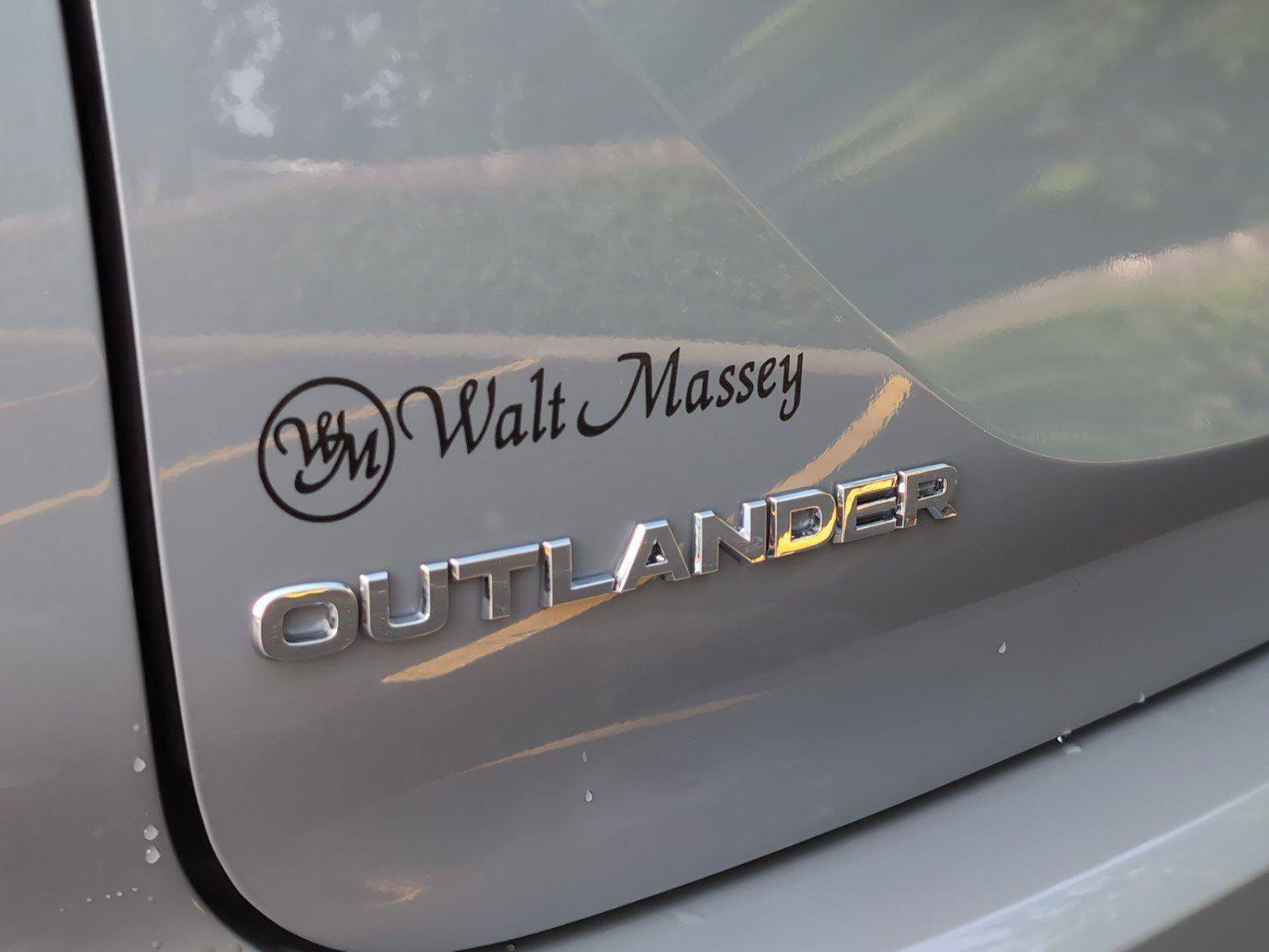 Used 2026 Mitsubishi Outlander SE AWD/4WD image 4