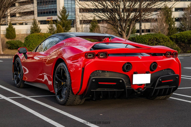 Used 2025 Ferrari SF90 Spider image 22