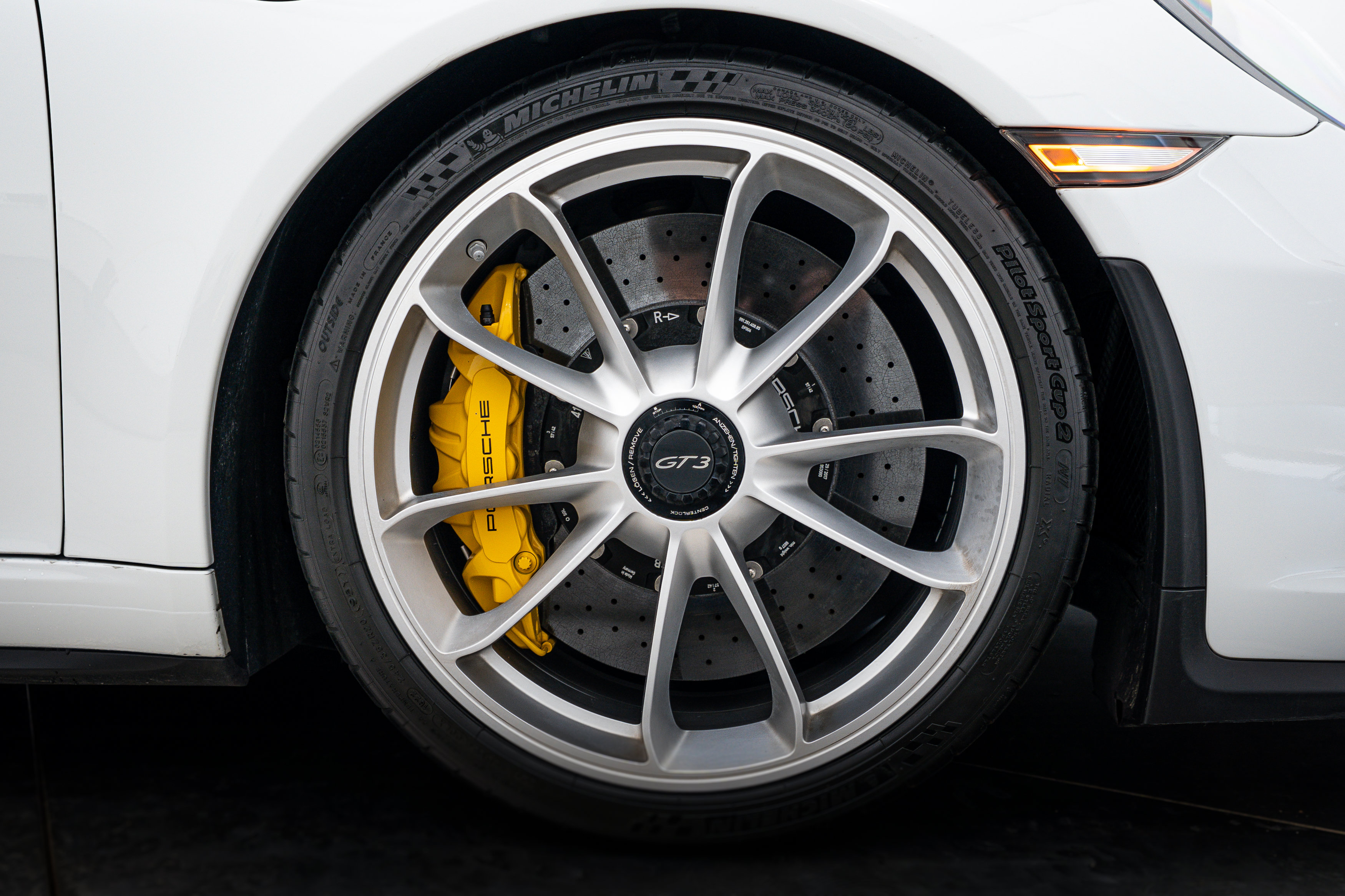 Certified 2018 Porsche 911 GT3 RWD image 11