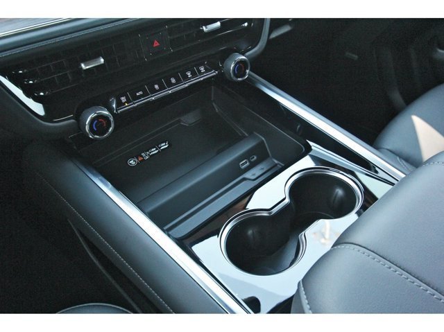 Used 2026 Chevrolet Tahoe LT w/ Comfort Package RWD image 31