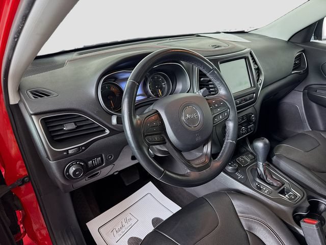 Used 2019 Jeep Cherokee Trailhawk AWD/4WD image 9
