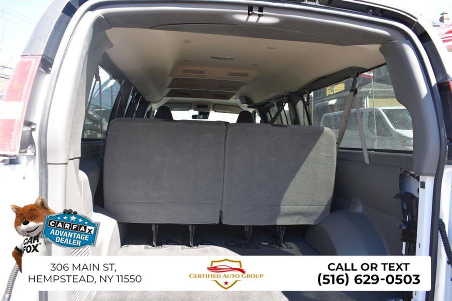 Used 2023 Chevrolet Express 3500 LT image 32