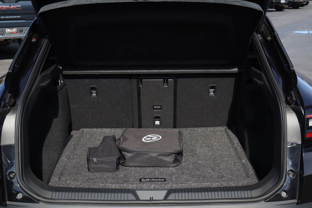 Used 2024 Volkswagen ID.4 S image 24