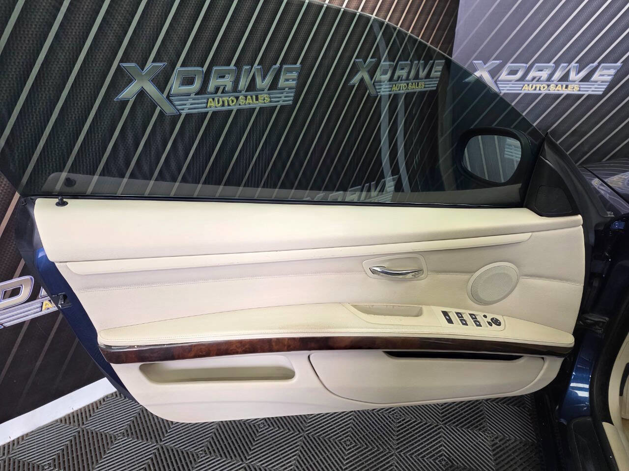Used 2013 BMW 328i Convertible RWD image 18
