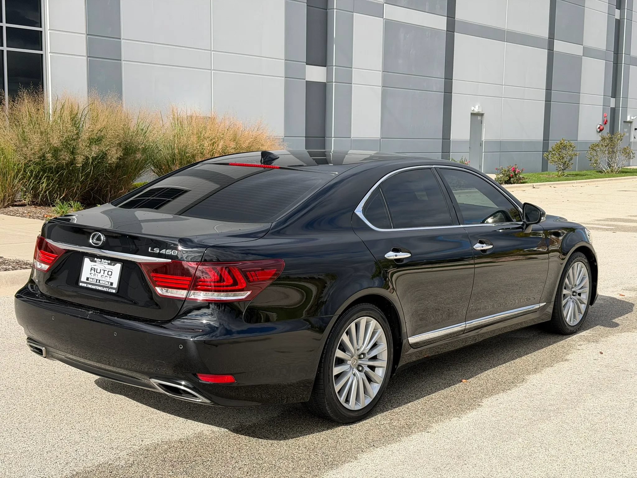 Used 2014 Lexus LS 460 w/ Comfort Package RWD image 5