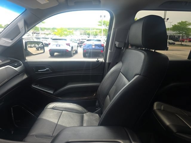 Used 2015 Chevrolet Suburban LT AWD/4WD image 31