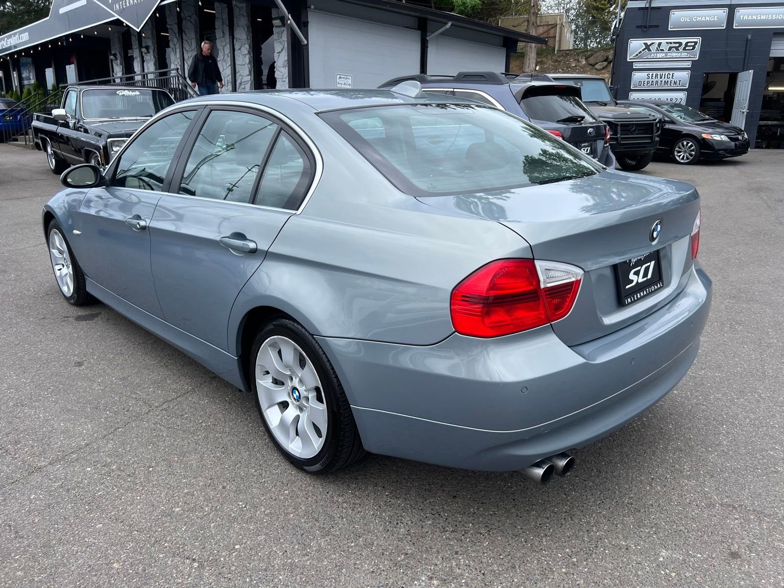 Used 2006 BMW 330xi Sedan AWD/4WD image 3