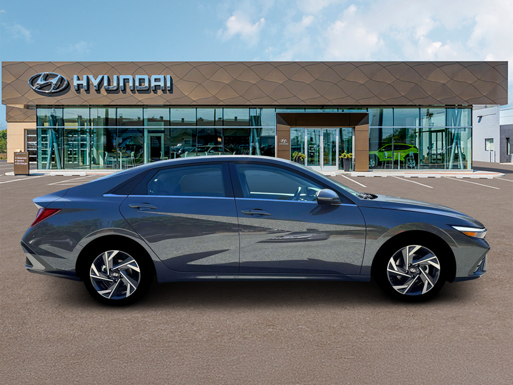 New 2026 Hyundai Elantra Limited FWD image 8