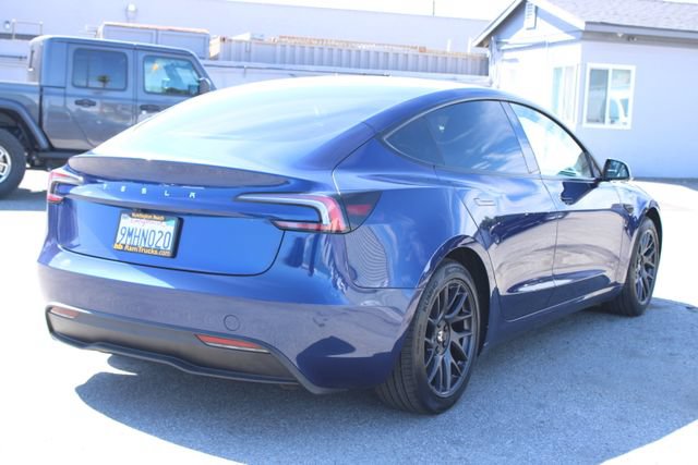 Used 2024 Tesla Model 3 Standard Range RWD image 5