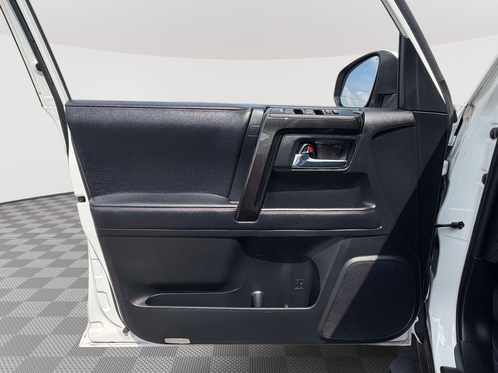 Used 2019 Toyota 4Runner TRD Pro AWD/4WD image 18