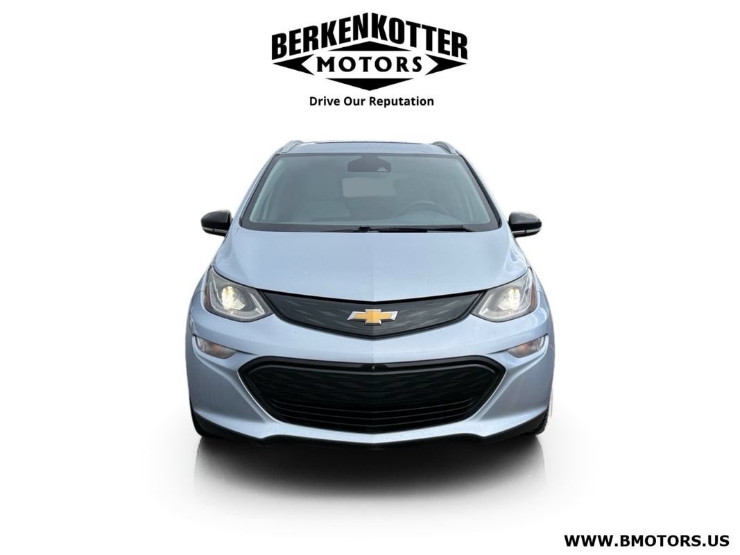 Used 2018 Chevrolet Bolt Premier w/ Driver Confidence II Package FWD image 8