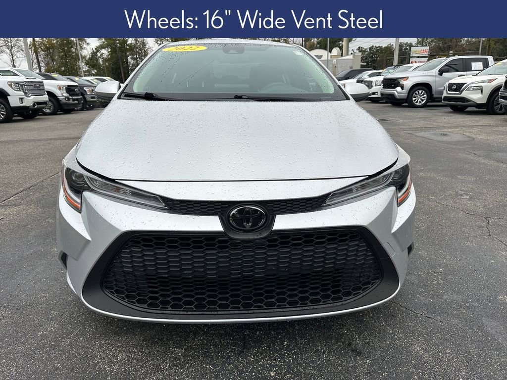 Used 2022 Toyota Corolla LE image 9