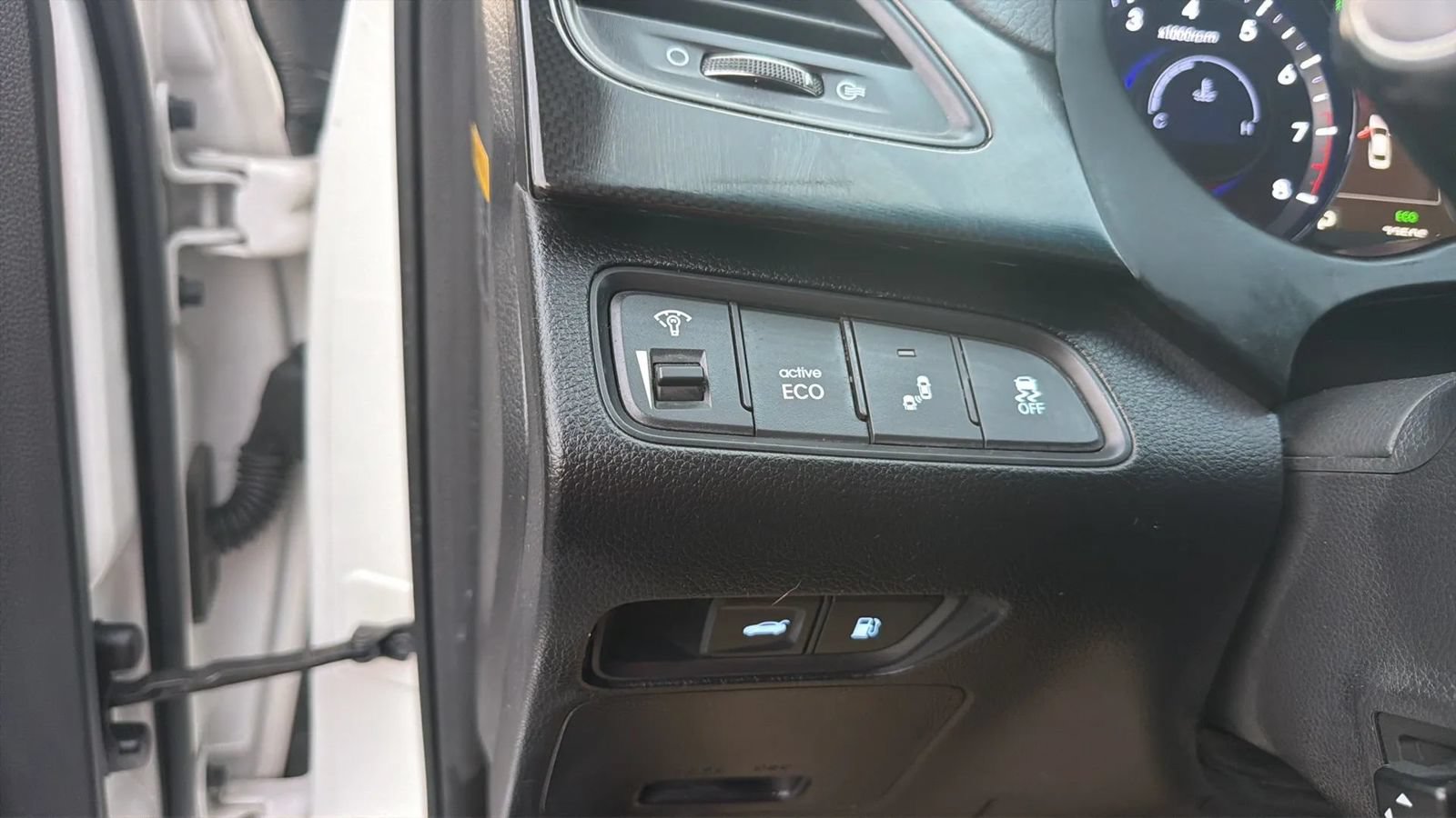 Used 2017 Hyundai Azera FWD image 21