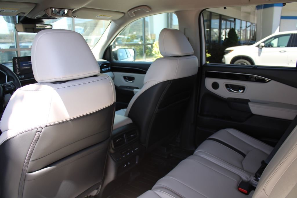 New 2026 Honda Pilot EX-L image 16