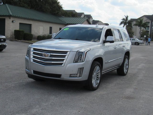 Used 2017 Cadillac Escalade Platinum image 8