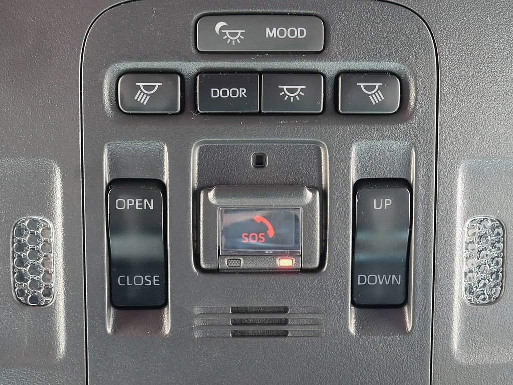 Used 2021 Toyota Avalon Limited w/ Advanced Safety Package FWD image 49