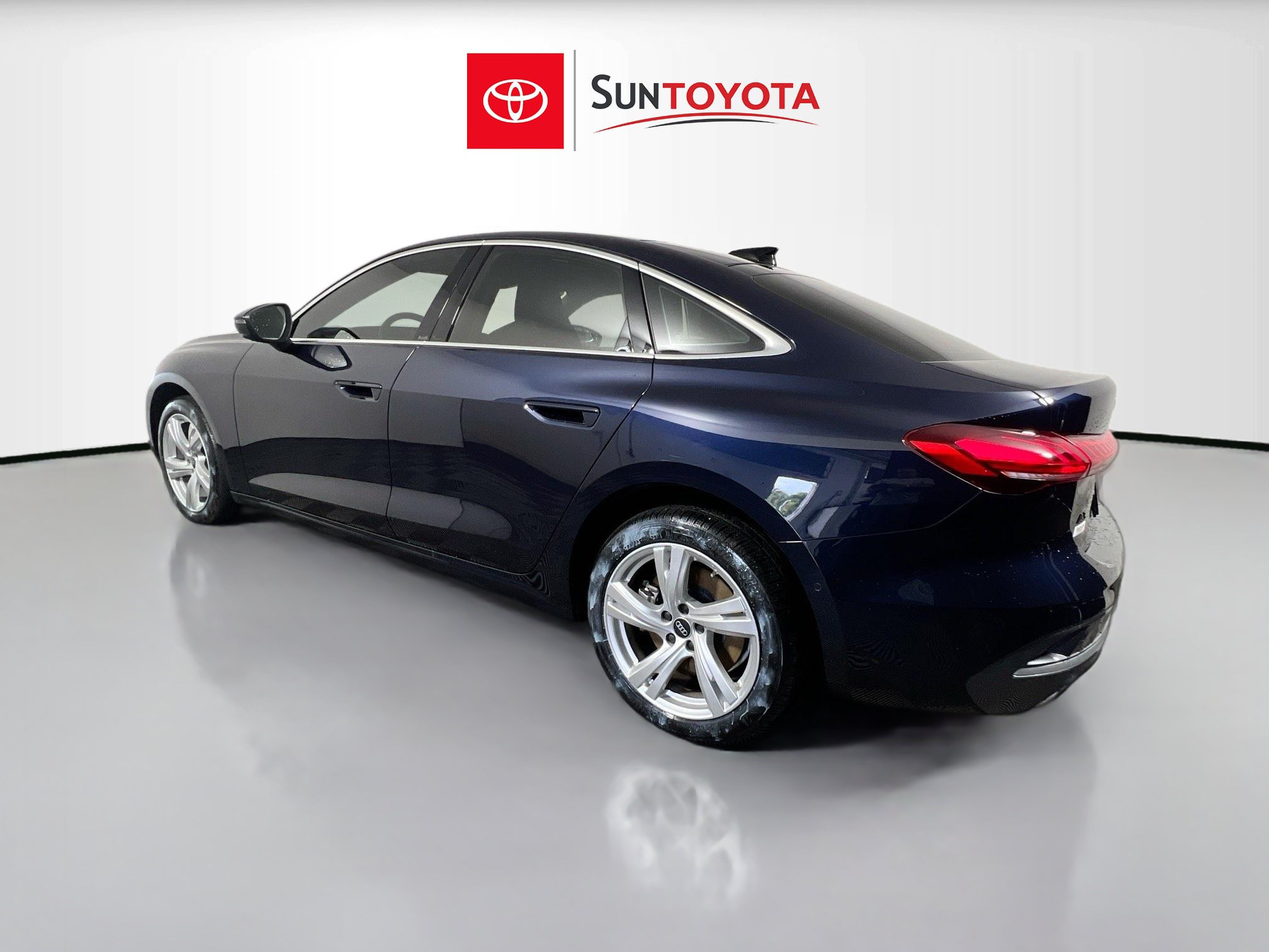 Used 2025 Audi A5 2.0T Premium Plus w/ Premium Plus AWD/4WD image 7