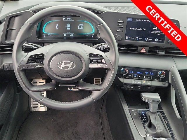 Used 2025 Hyundai Elantra Sport image 4