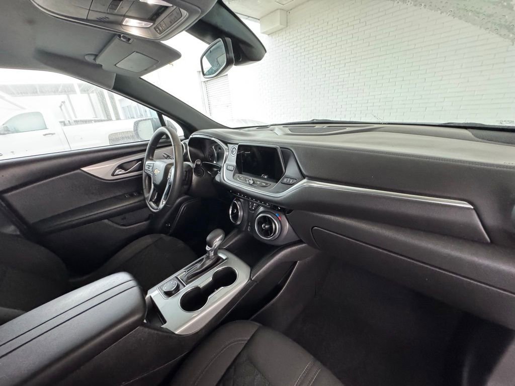 Used 2022 Chevrolet Blazer LT image 17