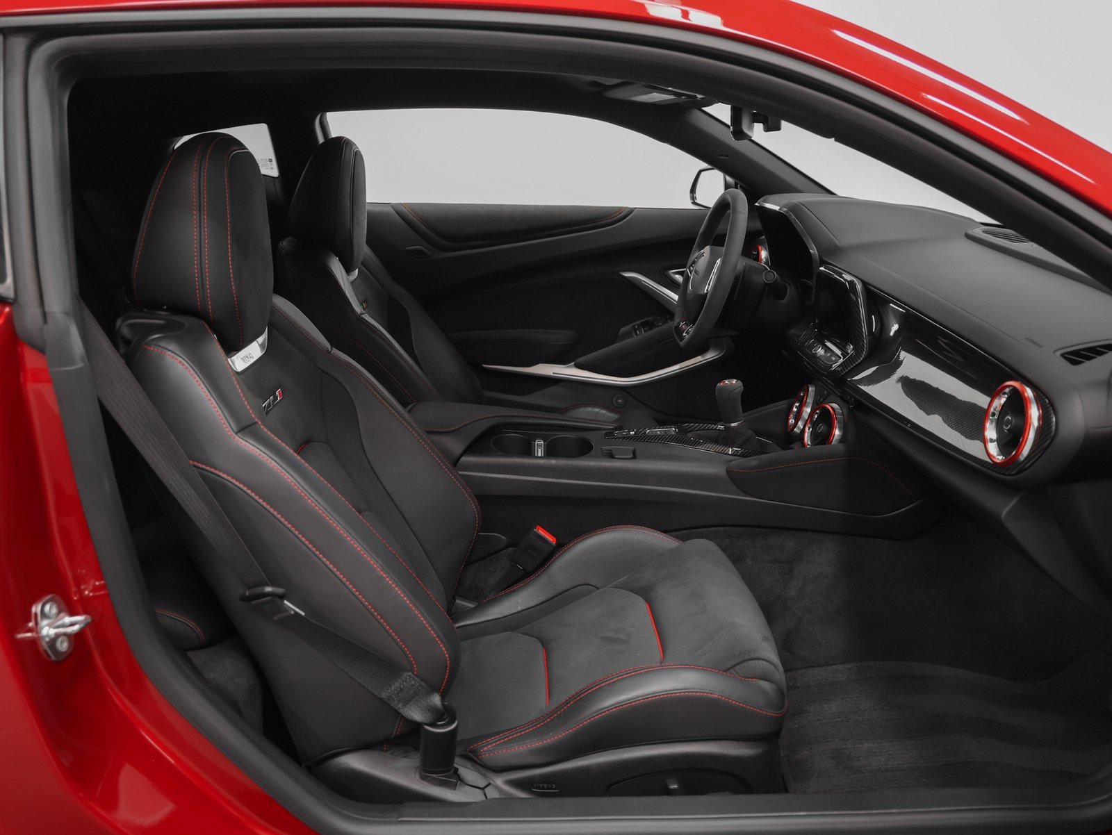 Used 2018 Chevrolet Camaro ZL1 image 35