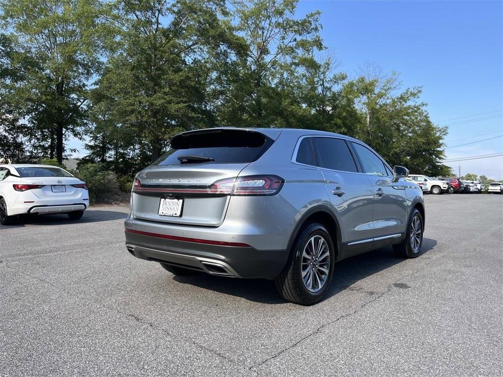 Used 2022 Lincoln Nautilus Reserve image 6