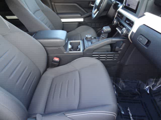 Used 2024 Toyota Tacoma TRD Off-Road AWD/4WD image 13