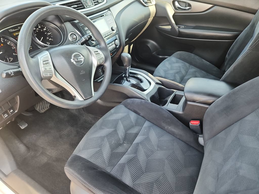 Used 2014 Nissan Rogue SV AWD/4WD image 8