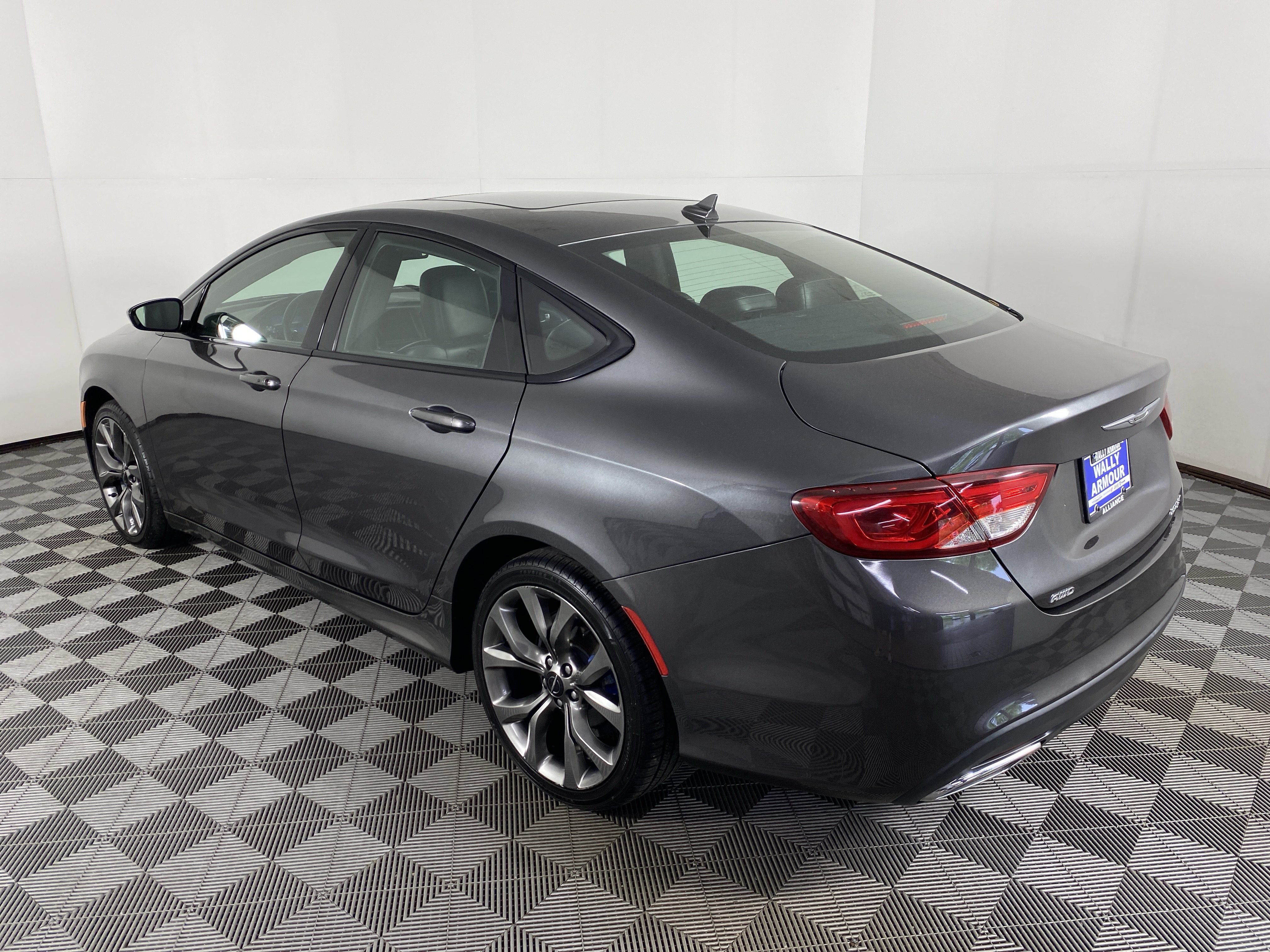 Used 2016 Chrysler 200 S w/ Navigation & Sound Group I AWD/4WD image 10