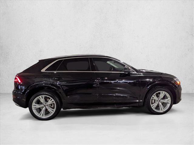 Used 2022 Audi Q8 Premium Plus image 4